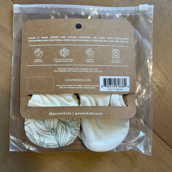 NWT Goumi Kids Baby Mitts Set Cloud & Coastal SZ 3-6 mo Bamboo Organic Stay On - Picture 2 of 2